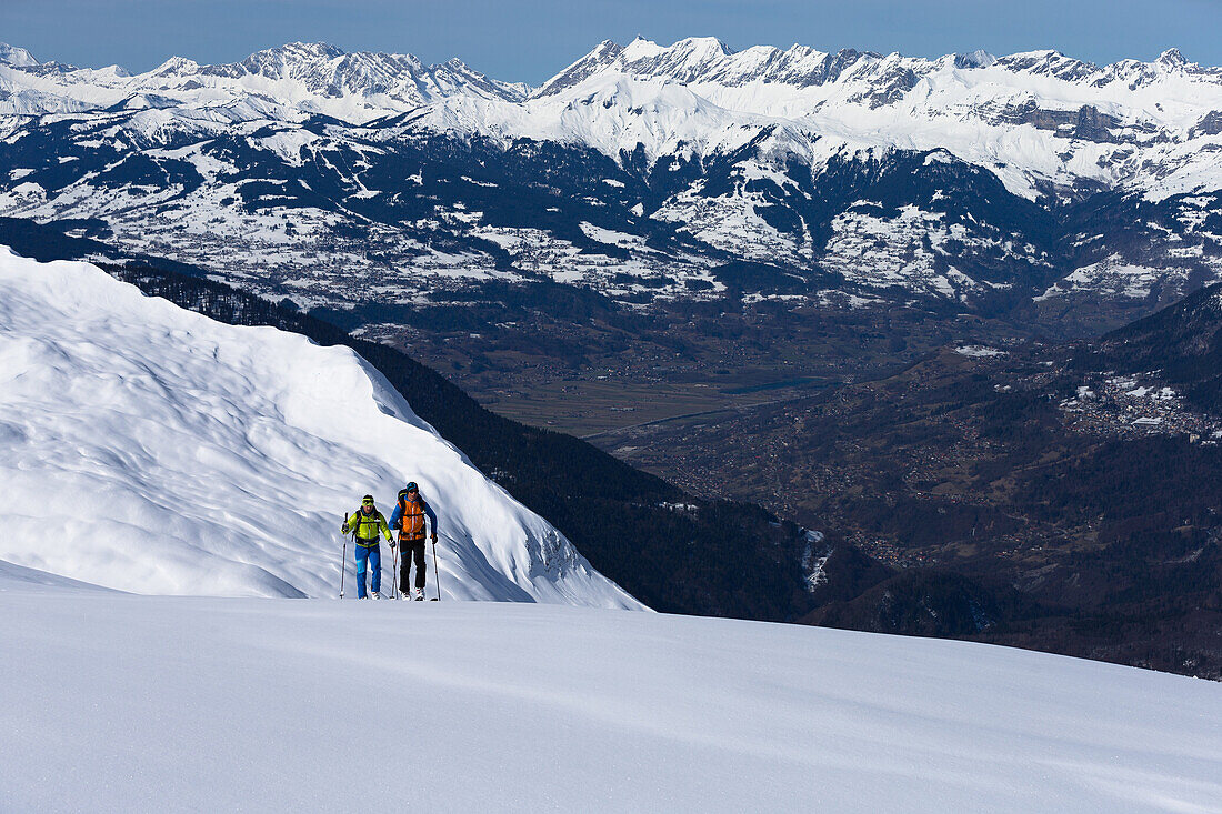 Skitourengeher am Le Brevent, Argentiere, Frankreich