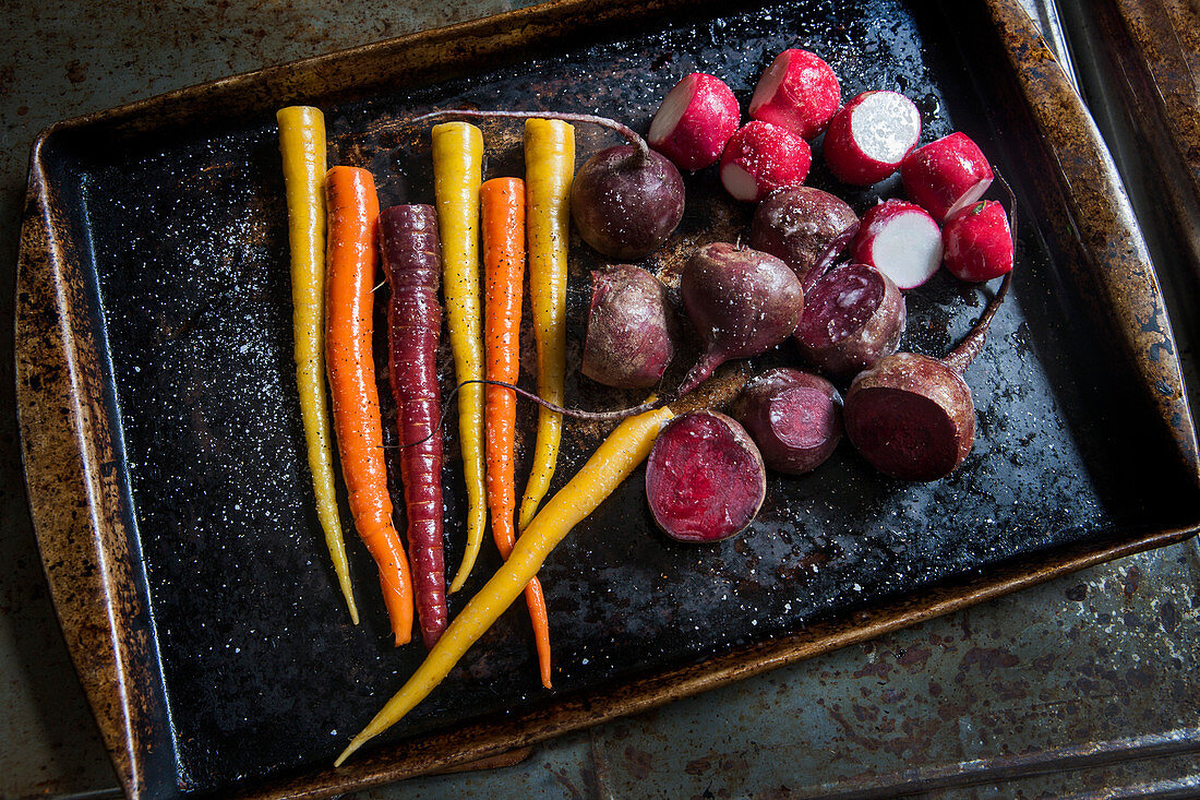 Raw Beets and Carrots on Roasting Pan