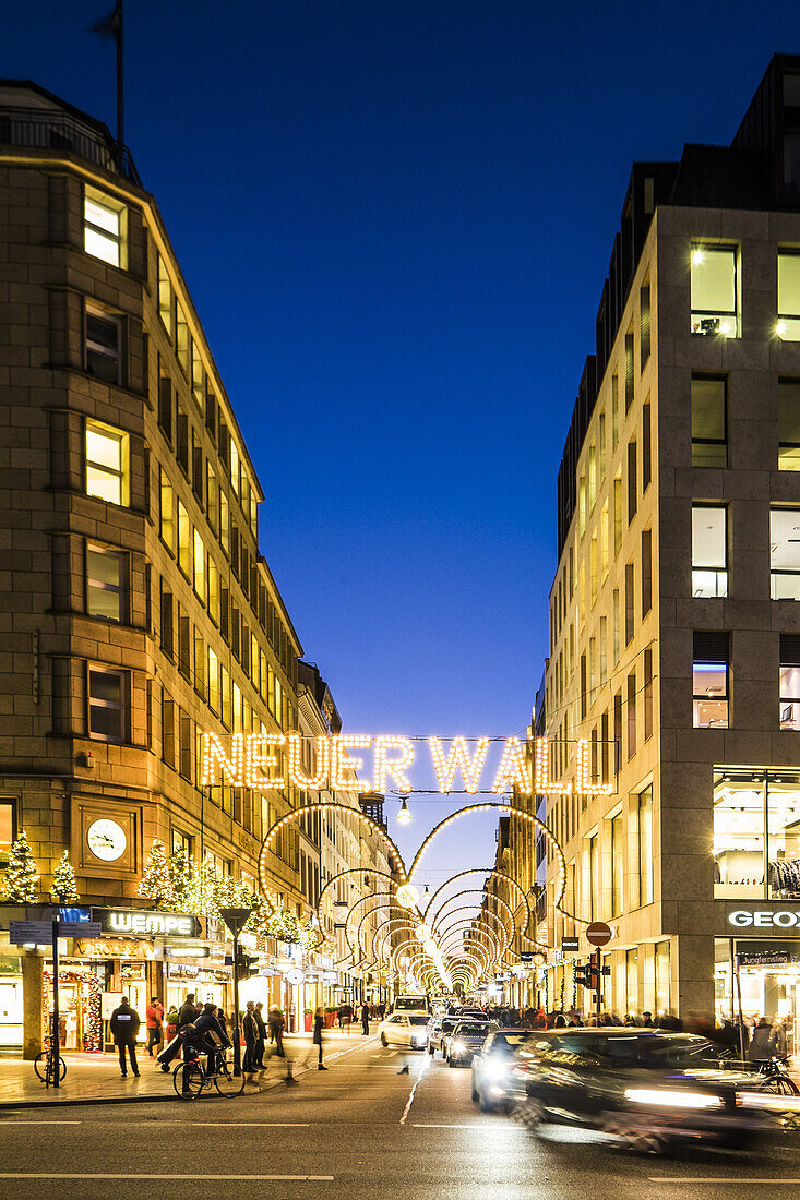 Christmas illuminations at the Jungfernstieg in Hamburg with view to the shopping street Am Neuen Wall, north Germany, Germany