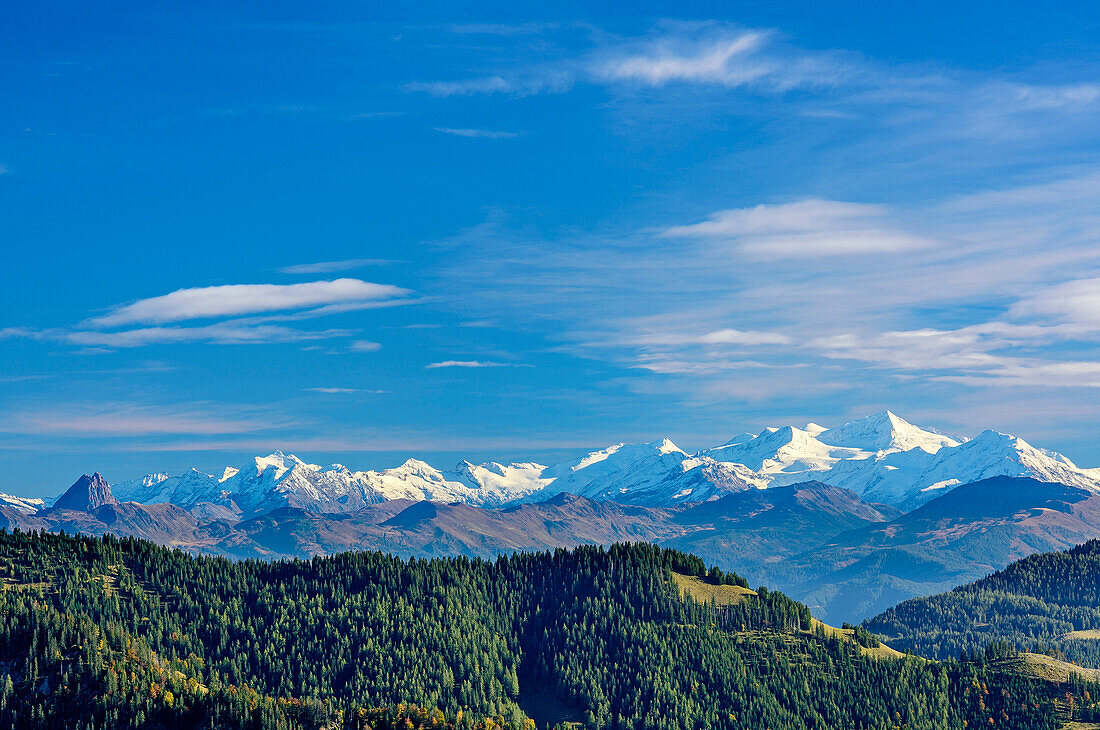 View towards Kitzbuehel Alps with Rettenstein and High Tauern with Grossvenediger, view from Seebergkopf, Seebergkopf, Mangfall range, Bavarian Alps, Upper Bavaria, Bavaria, Germany