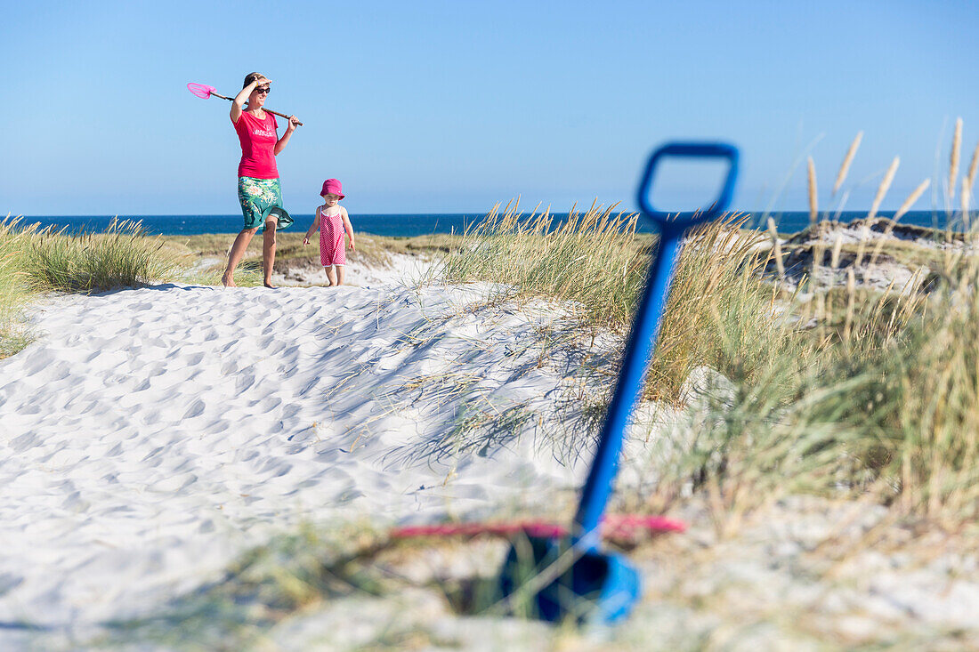 Young family, Mother and daughter hiking at the dream beach and dunes of Dueodde, sandy beach, Summer, Baltic sea, Bornholm, Dueodde, Denmark, Europe