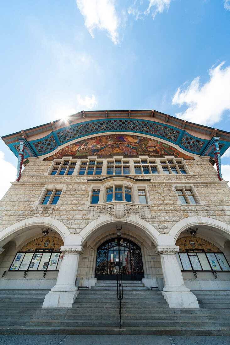 Art Nouveau Guild Hall, Le Locle, UNESCO World Heritage Site La Chaux-de-Fonds / Le Locle, Watchmaking town planning, Canton of Neuchâtel, Switzerland