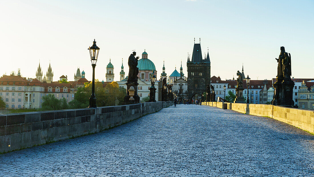 Charles Bridge, UNESCO World Heritage Site, Prague, Czech Republic, Europe