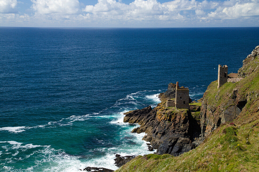 Crowns Mine, Botallack, UNESCO World Heritage Site, West Penwith, Cornwall, West Country, England, United Kingdom, Europe