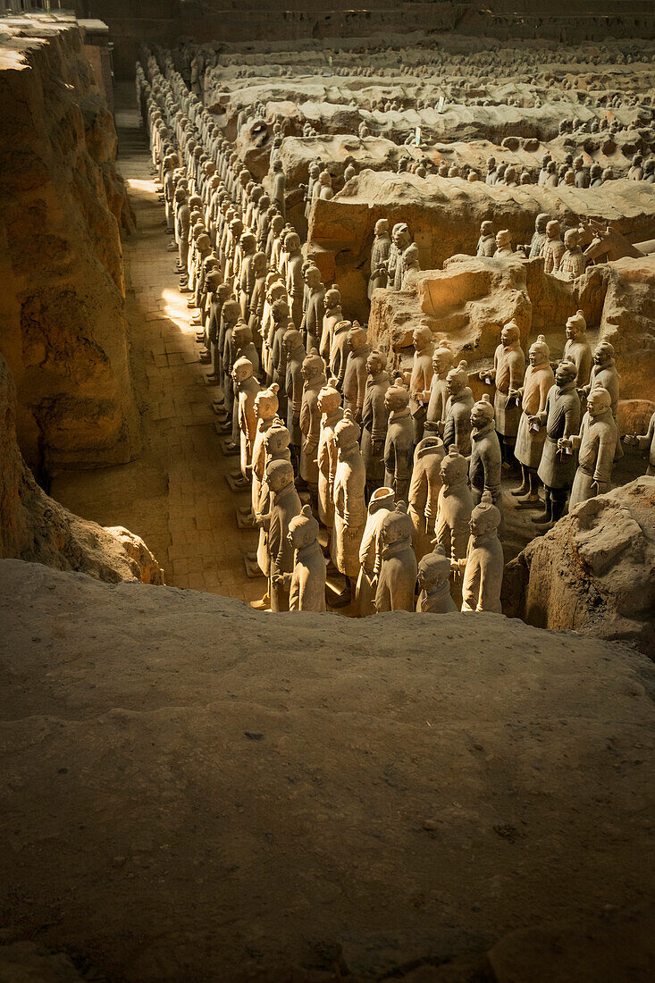 Pit 1, Warrtiors, Terracotta Army, UNESCO World Heritage Site, Xian, Shaanxi, China, Asia