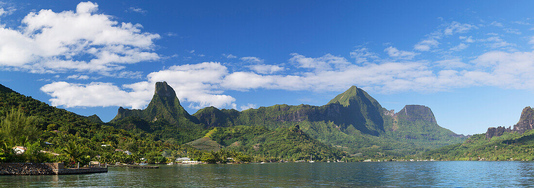 Cook's Bay, Moorea, Society Islands, French Polynesia, South Pacific, Pacific