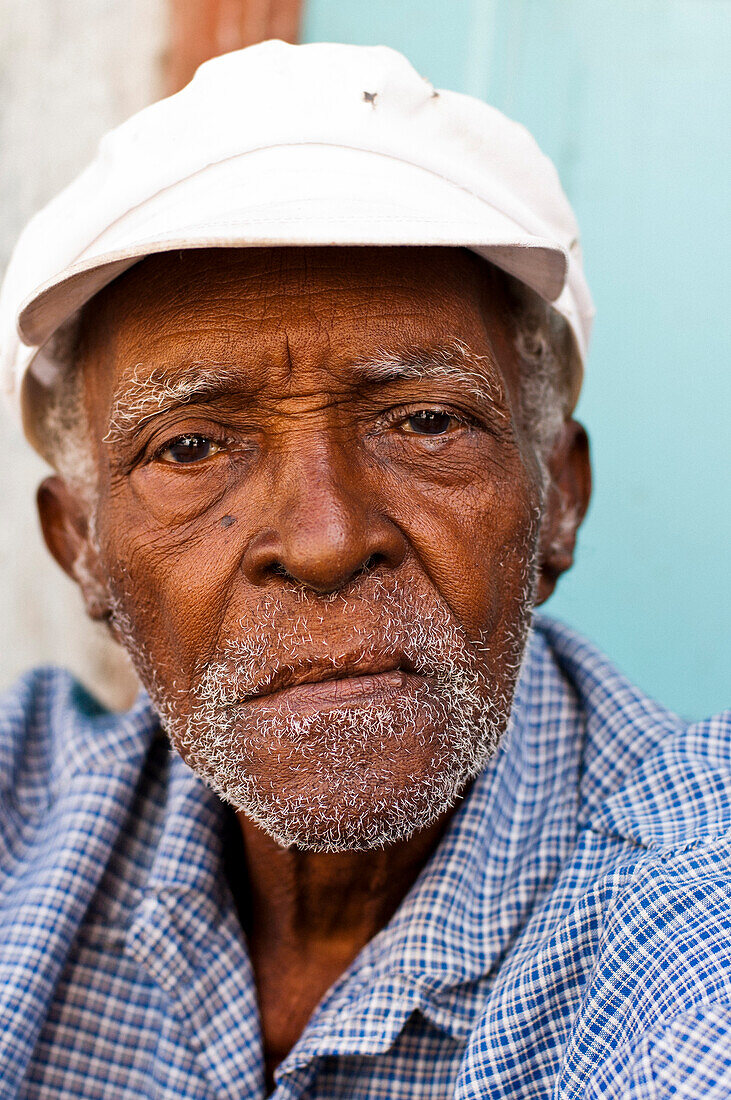 Portrait of an elderly cuban man in Havana, Cuba.
