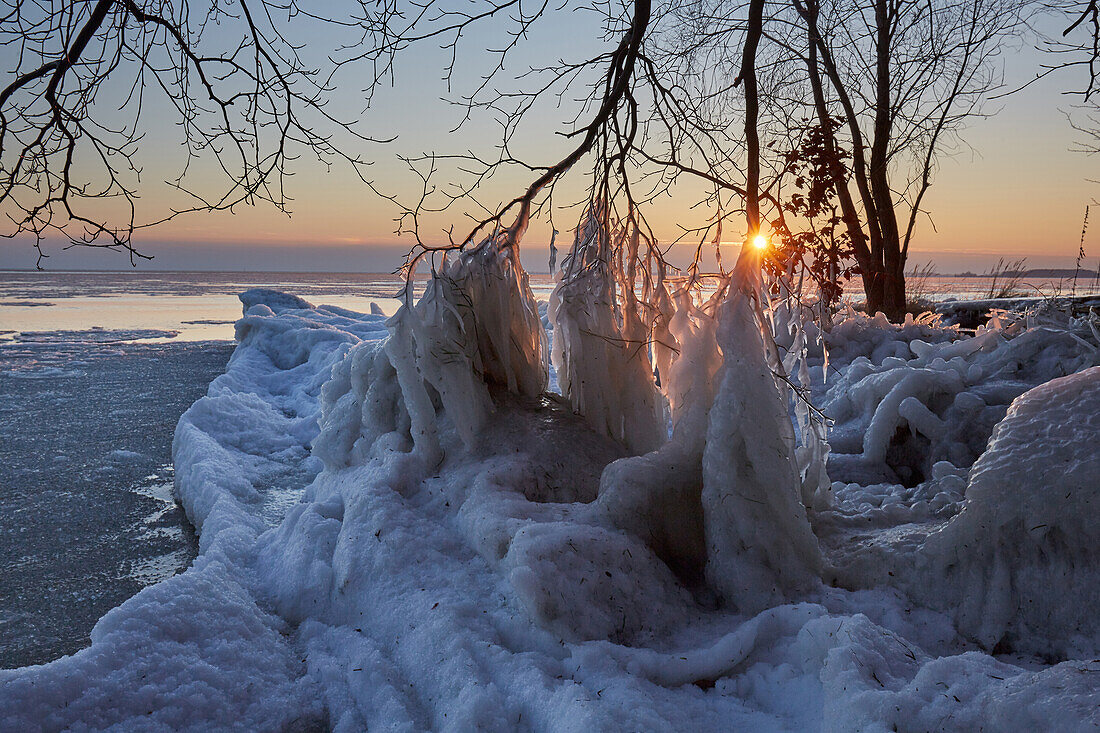 Icey coast at Ruegischen Bodden, near Lauterbach, Ruegen, Baltic Sea, Mecklenburg-Western Pomerania, Germany