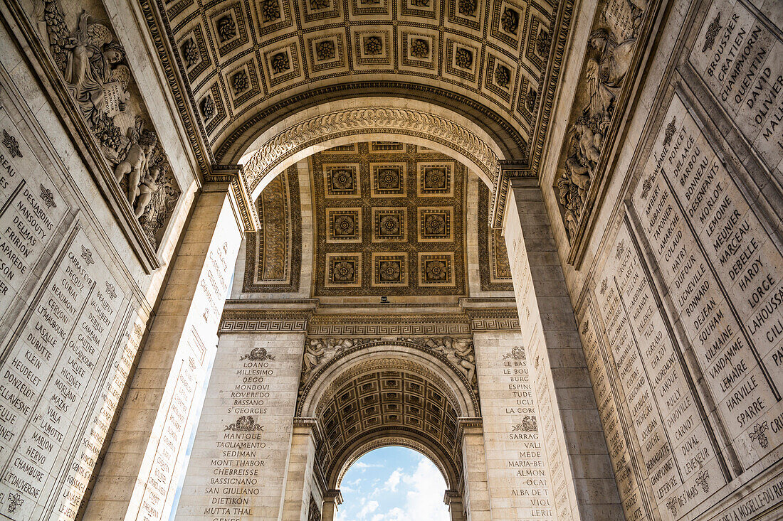 Arc de Triomphe, Place Charles-de-Gaulle, Paris, France, Europe