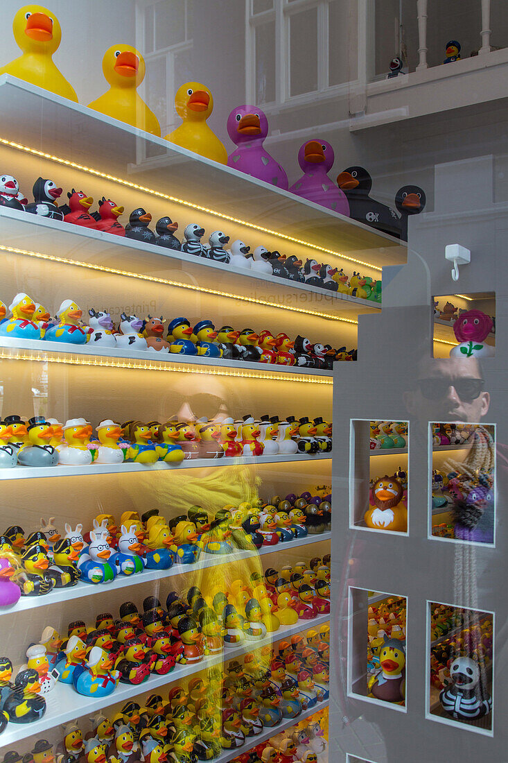 store selling rubber ducks, amsterdam, holland