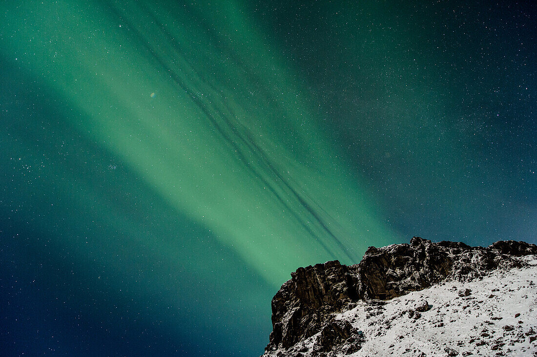 Polarlichter in der Nähe von Vik, Ringstraße, Berge, Island