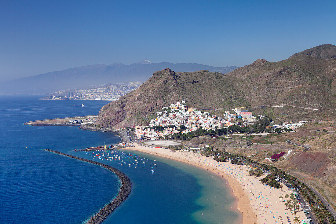 Playa de las Teresitas Beach, San Andres with a view to Pico del Teide, Tenerife, Canary Islands, Spain, Atlantic, Europe
