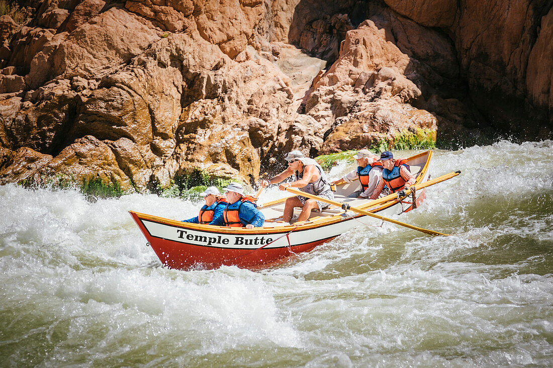 A dory runs Granite Rapid, Colorado River, Grand Canyon National Park, Arizona, USA