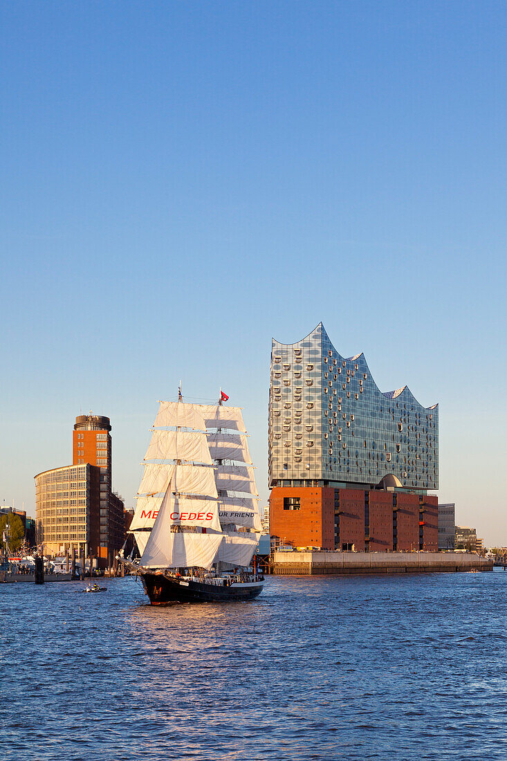 Sailing ship Mercedes in front of the Elbphilharmonie, Hamburg, Germany