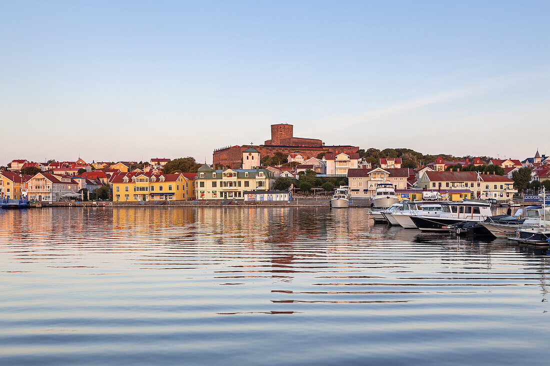 View from Koö to Marstrand with the fortress Carlstan on the island Marstrandsö, Bohuslän, Västergötland, Götaland, South Sweden, Sweden, Scandinavia, Northern Europe, Europe