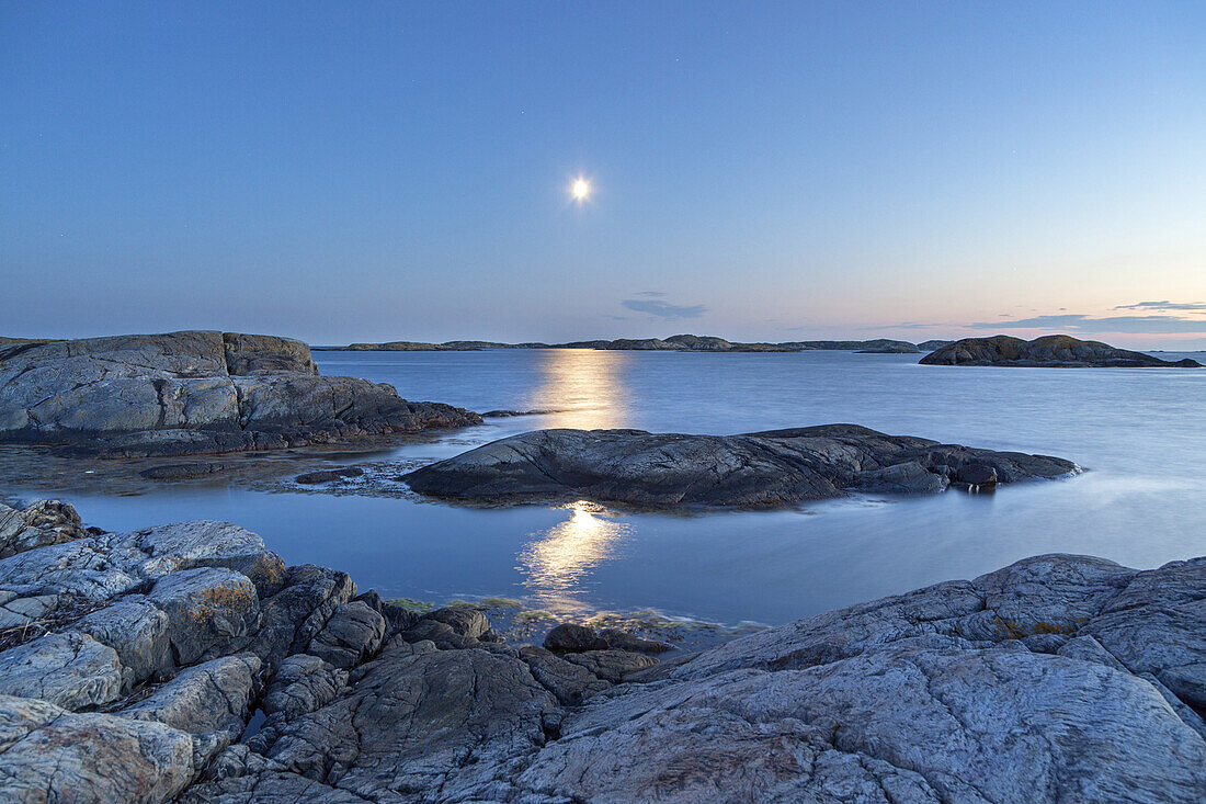 Moonlight at the coast near Skärhamn, Island Tjörn, Bohuslän, Västergötland, Götaland, South Sweden, Sweden, Scandinavia, Northern Europe, Europe