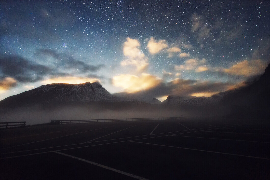 Parkplatz neben der Franz-Josefs-Höhe an der Großglockner-Hochalpenstraße, Nationalpark Hohe Tauern, Österreich