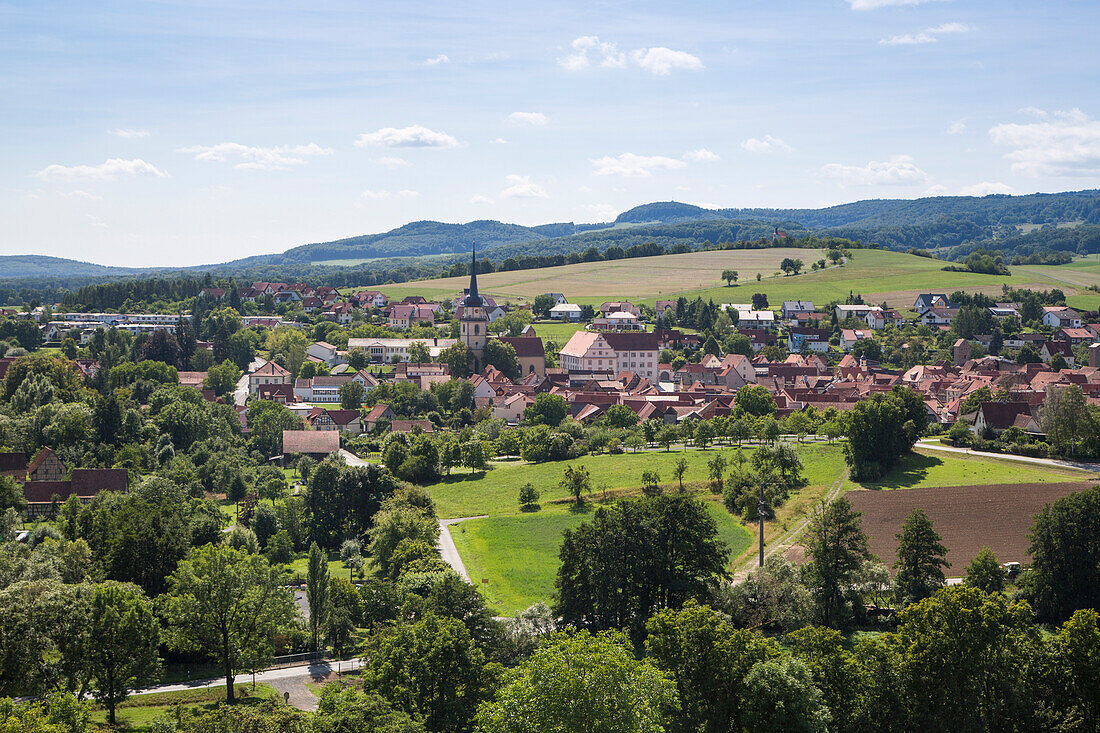 Blick auf Stadt vom Hotel Sonnentau, Fladungen, Rhön, Bayern, Deutschland