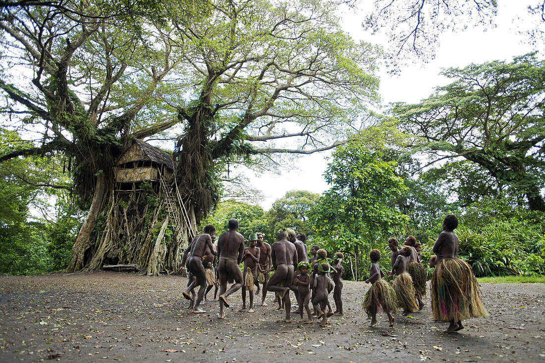 Traditionelles Leben im Yakel Custom Village auf der Insel Tanna