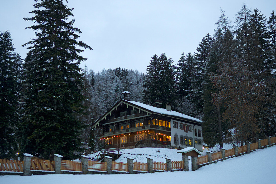 Das Kandaharhaus in St. Anton beinhaltet das Skimuseum und ein Restaurant