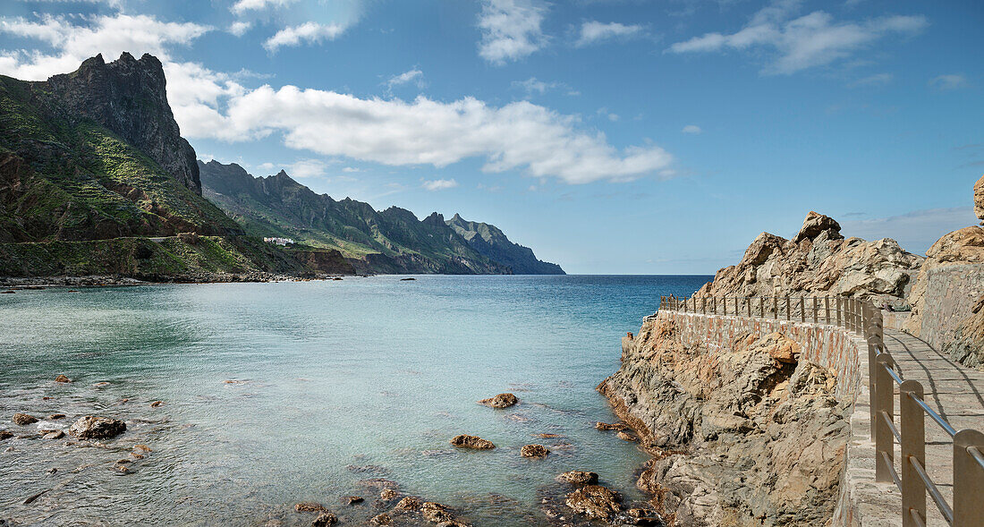 Strand Roque de las Bodegas im Anaga Gebirge, Teneriffa, Kanarische Inseln, Kanaren, Spanien