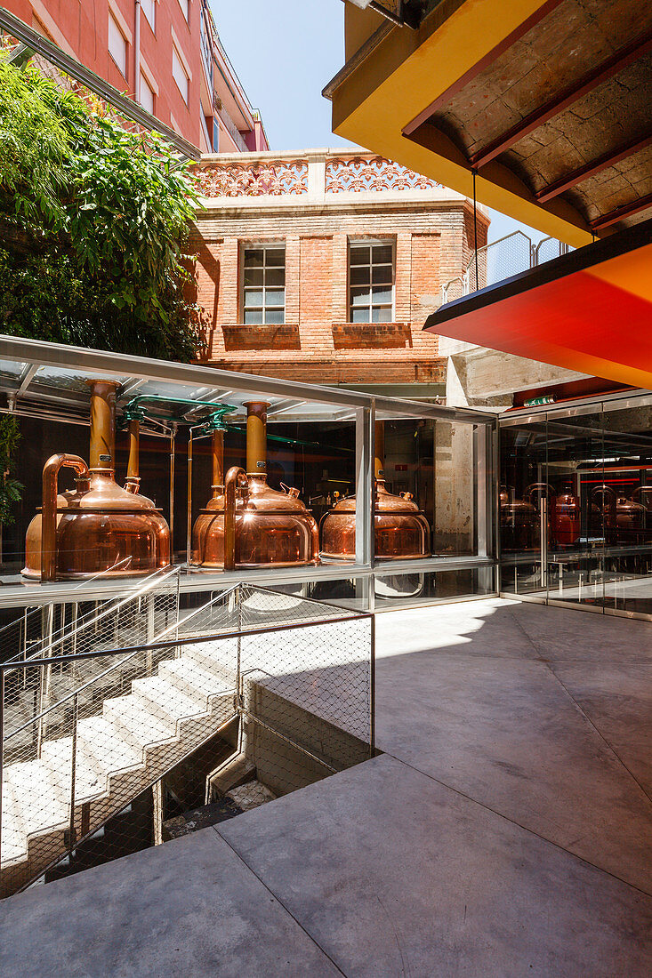 Fabrica Moritz, brewing restaurant, Eixample, Barcelona, Catalunya, Catalonia, Spain, Europe