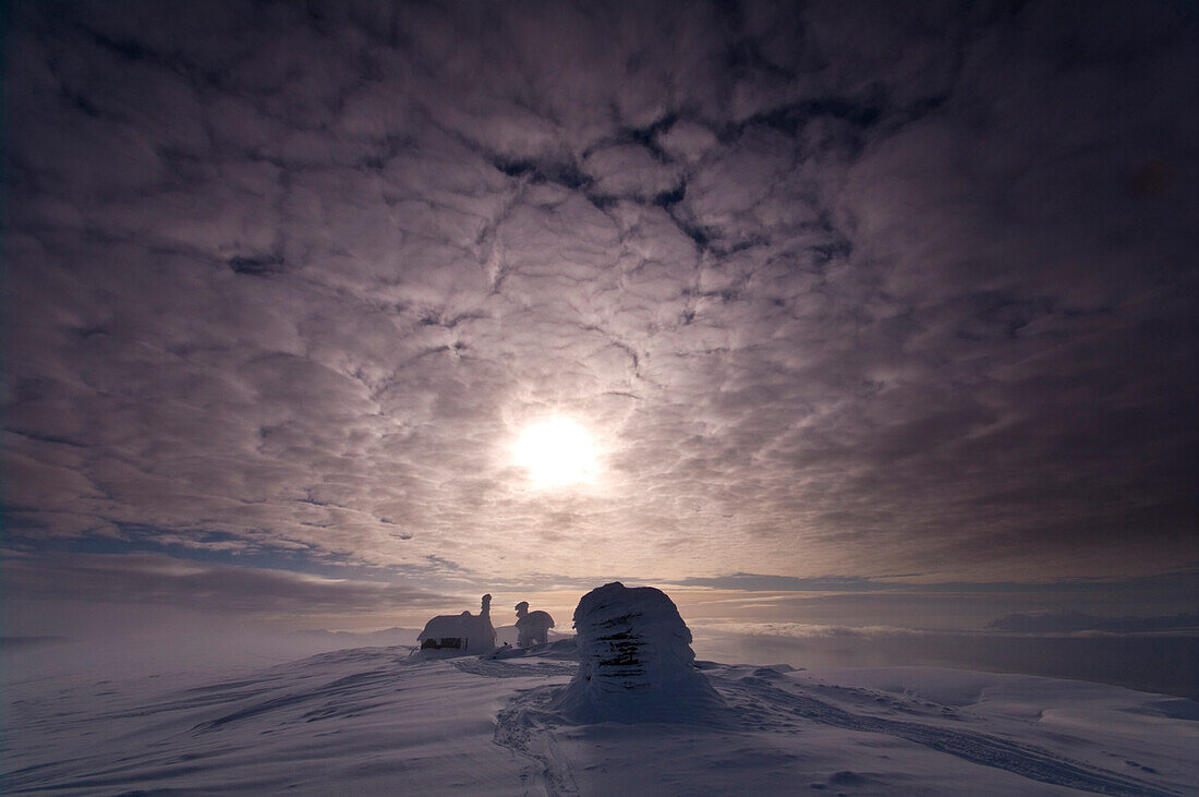 Nordenskald Fjellet, a mountain peak close to Lolgyearbyen in Spitzbergen island, Svalbard, Norway