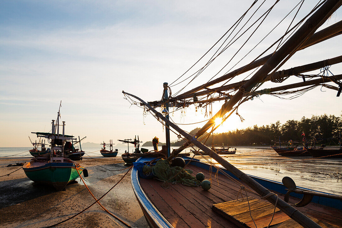 Fishing boats at sunset, Sam Phraya Beach, Khao San Roi Yot National Park, Prachuap Kiri Khan, Thailand, Southeast Asia, Asia