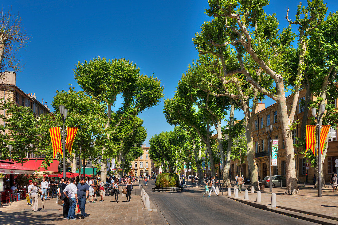 Cours Mirabeau, Aix-en Provence, Bouches-du-Rhone, Provence-Alpes-Cote d'Azur, France