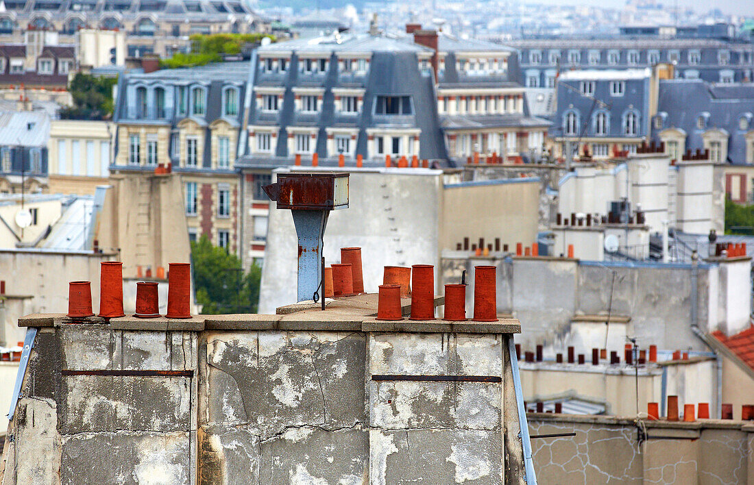 Pariser Dächer und Schornsteine. Quartier Latin. Paris. Frankreich.