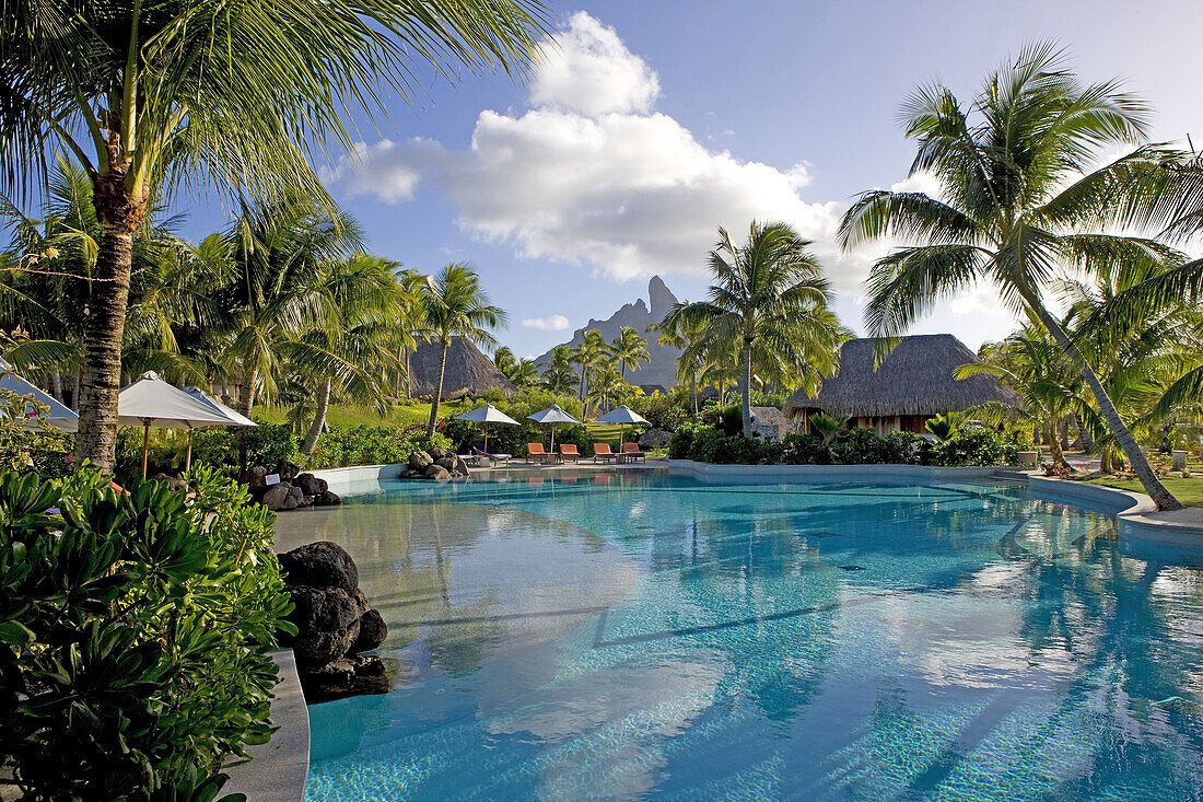 French Polynesia, Leeward archipelago, Bora Bora island, Luxury Hotel resort Saint-Regis