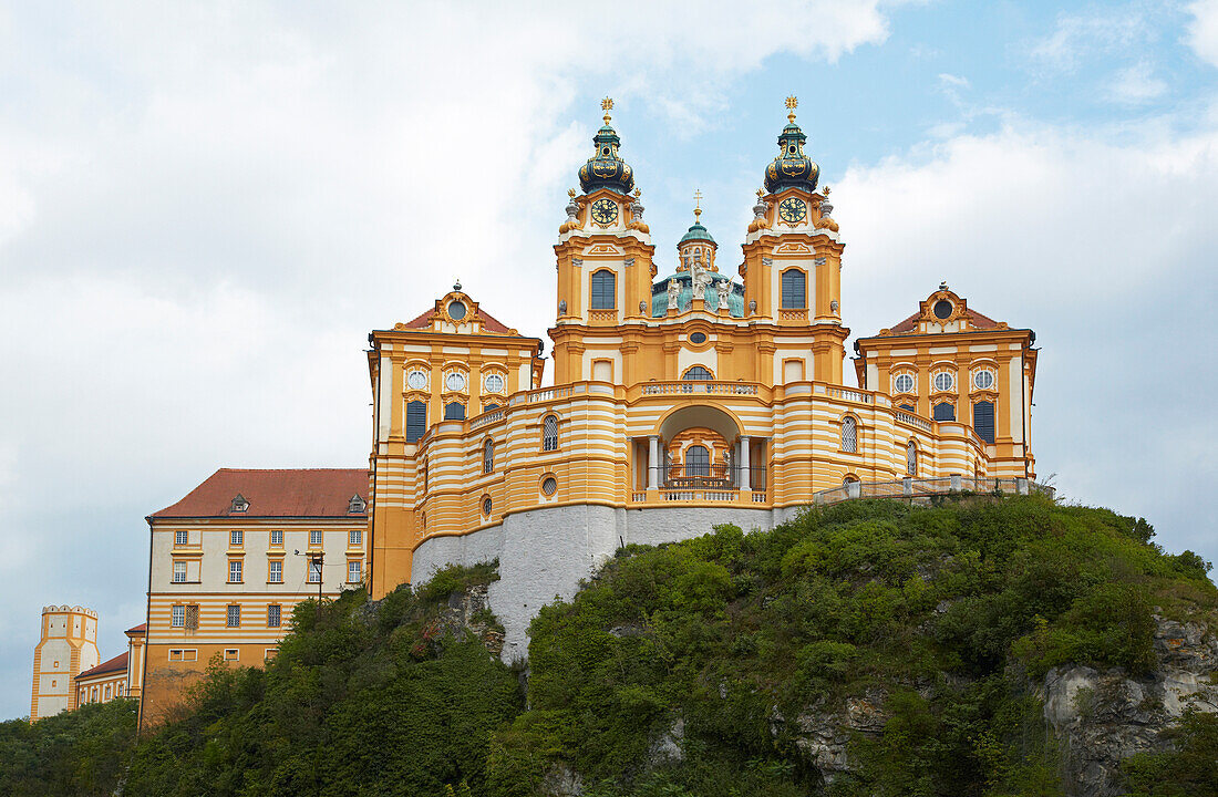 Monastery Stift Melk , Wachau , River Danube , Niederösterreich , Lower Austria , Austria , Europe