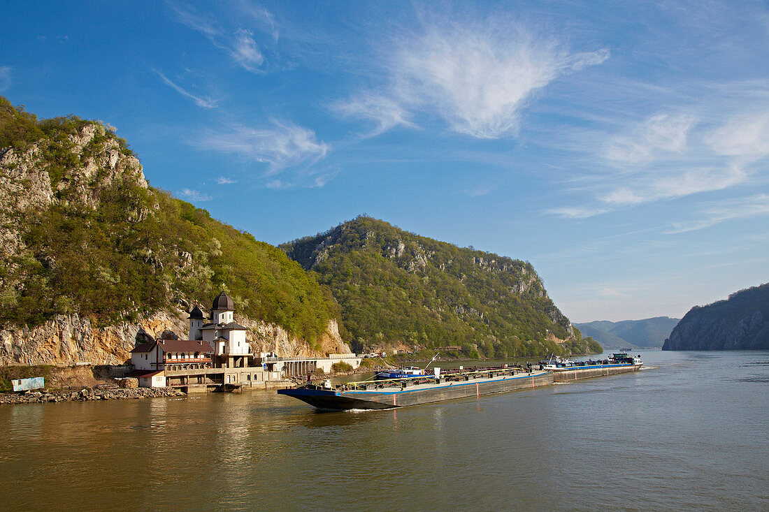 Mraconia monastery , Cataract , Upper Kazan , River Danube , Serbia , Romania , Europe