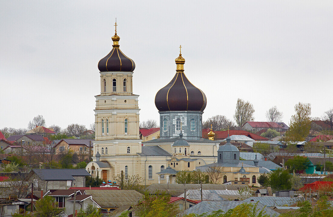 Blick auf die Kirchen von Ghindaresti (bei Harsova) , Rumänien , Donau , Europa