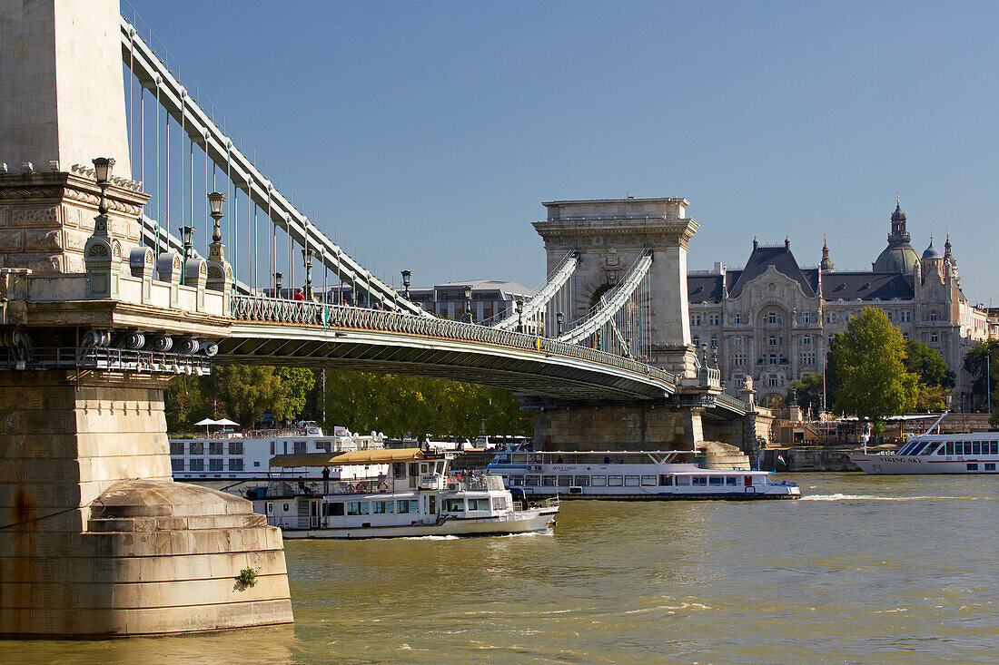 Budapest , Chain Bridge across the river Danube from Buda to Pest , River Danube , Hungary , Europe