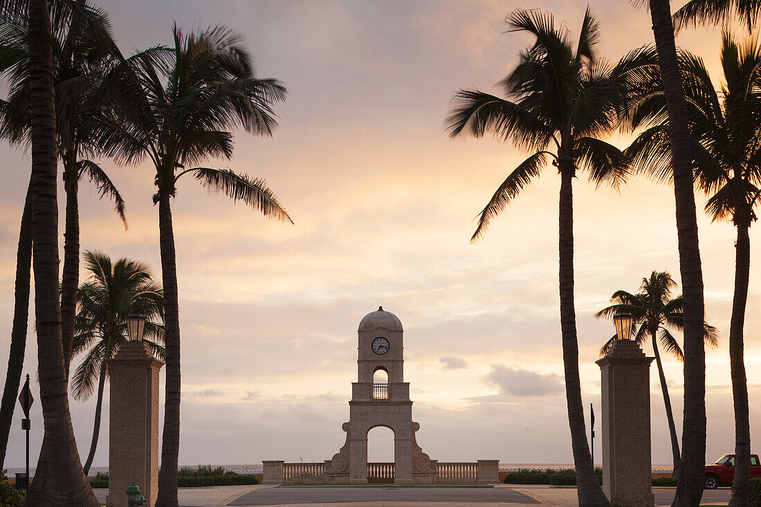 USA, Florida, Palm Beach, Worth Avenue, clocktower, dawn.