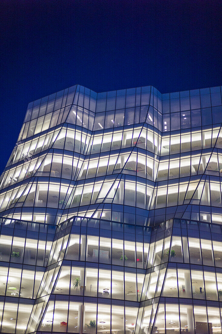 USA, New York, New York City, Lower Manhattan, IAC Building, Frank Gehry architect, evening.