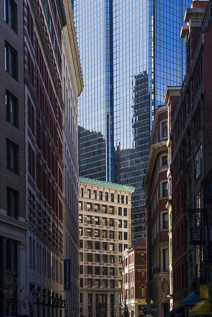 USA, Massachusetts, Boston, Financial District, office buildings.