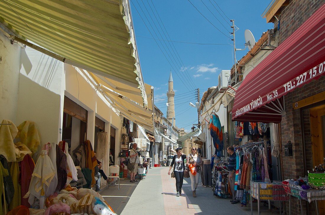 Kleine Geschäfte in der Fussgängerzone im Zentrum,  Lefkosa, türkischer Teil von Nikosia, Nord-Zypern