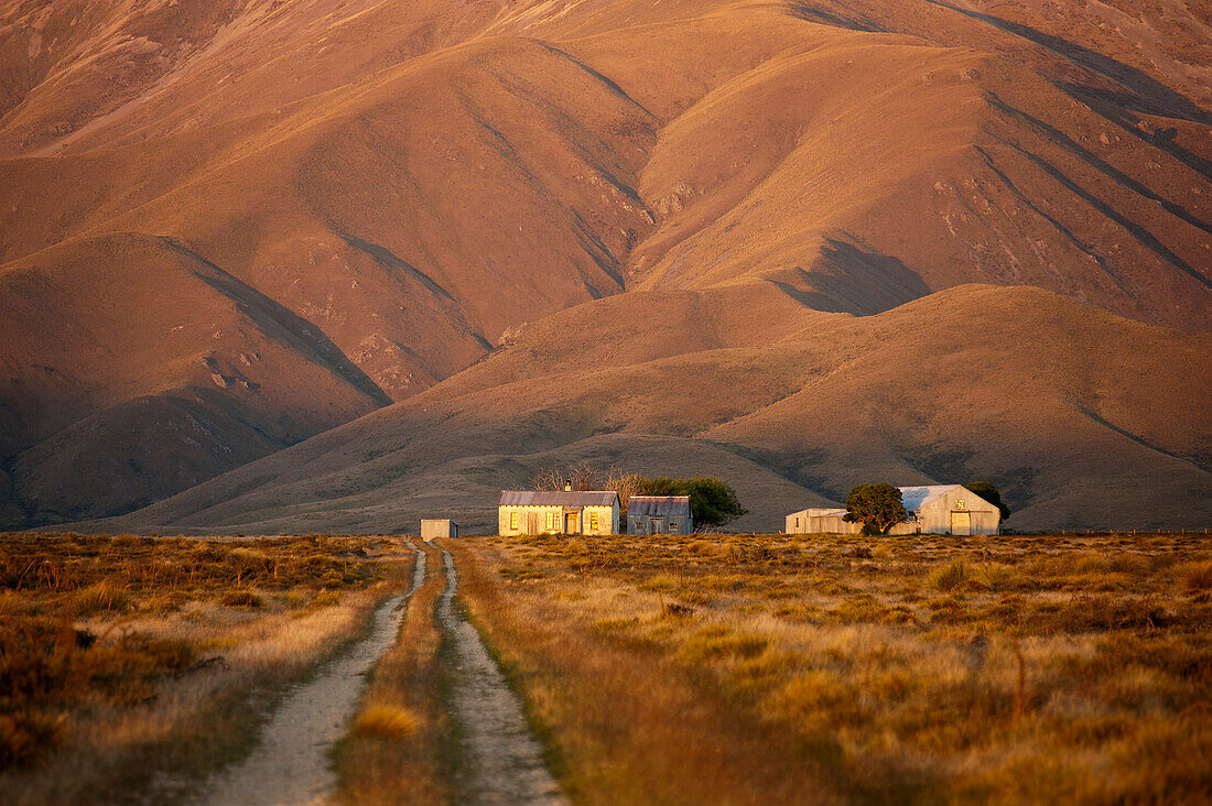 Einsame Schafstation in den Bergen der Hawkdun Range, Otago, Südinsel, Neuseeland