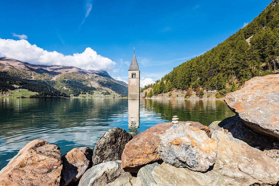 The famous old church tower of Graun in the Reschensee, Graun, Vinschgau, Südtriol, Alto Adige, Italy