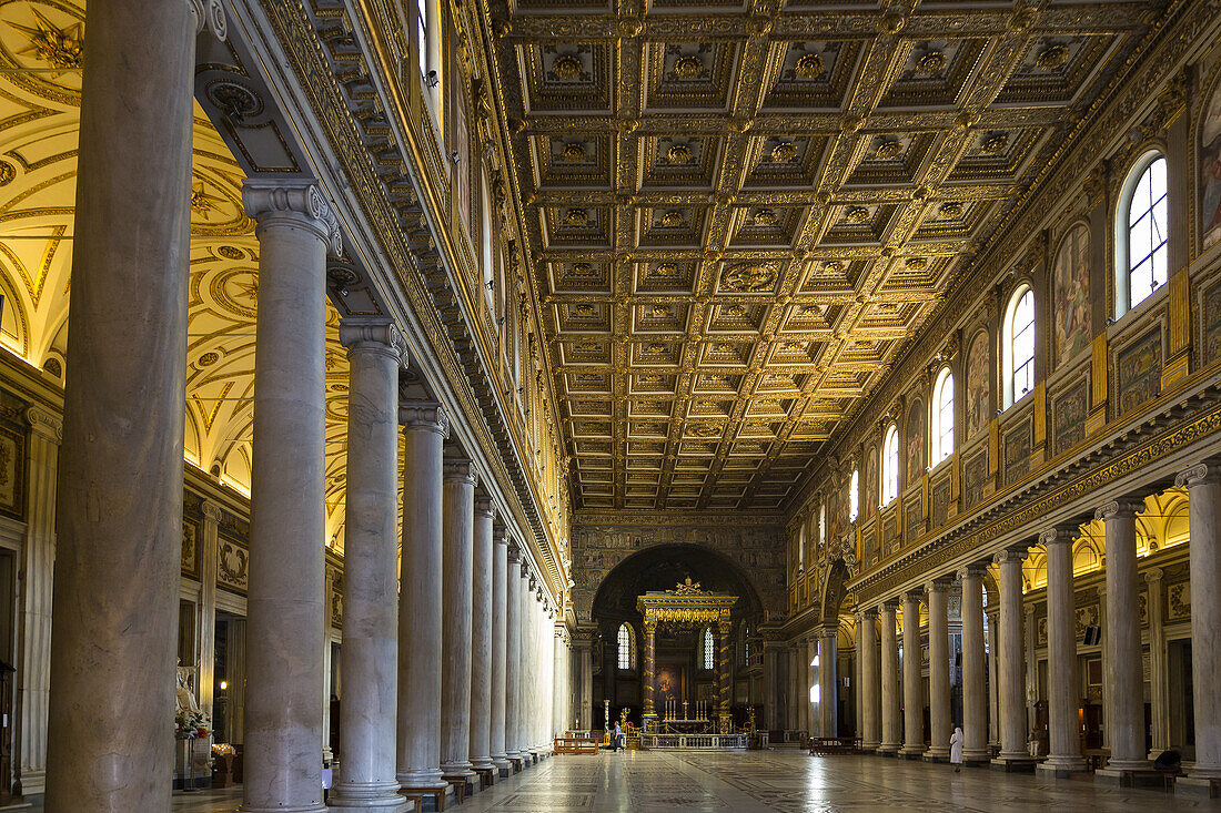 Basilica Santa Maria Maggiore. Interior. Rome, Italy.