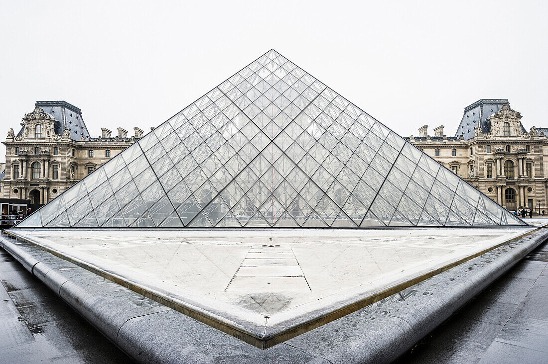 Louvre, Paris, Île-de-France, Frankreich