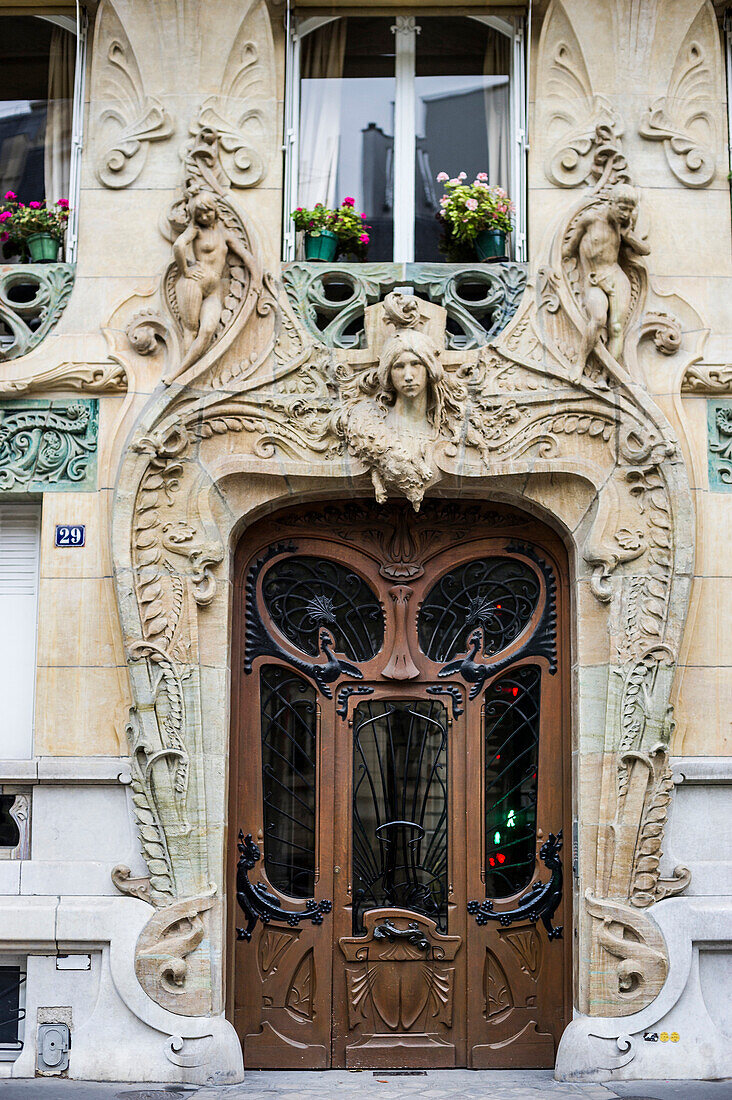 Art Deco facade, Avenue Rapp, Paris, Ile-de-France, France