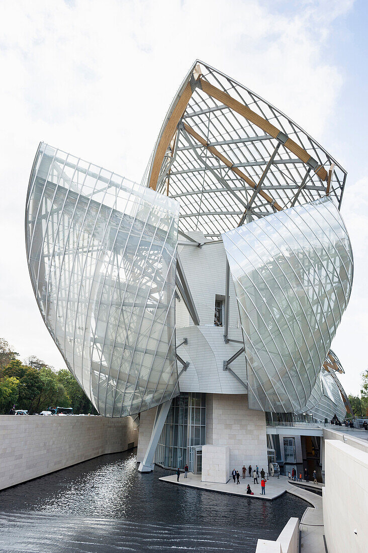 Fondation Louis Vuitton, Privatmuseum für moderne Kunst, Architekt Frank Gehry, Bois de Bologne, Paris, Île de France, Frankreich