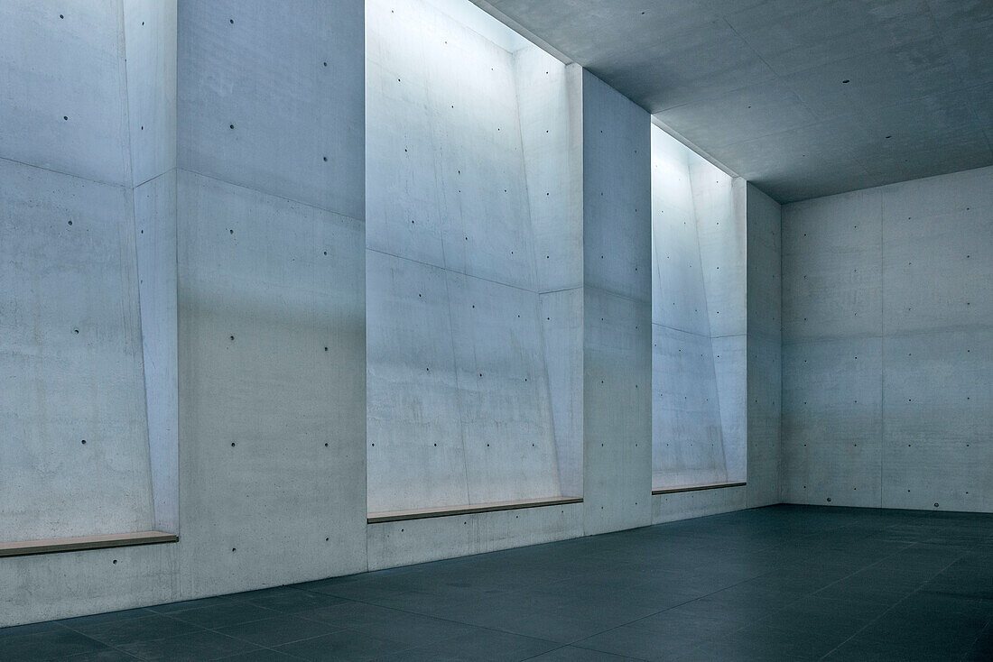 fairfaced concrete walls with possibilities to rest at New Museum, Nuremberg, Frankonia Region, Bavaria, Germany