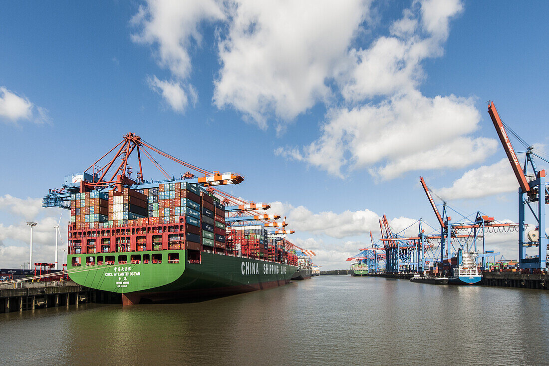 container ships at the Burchardterminal at the habour of Hamburg, Hamburg, north Germany, Germany