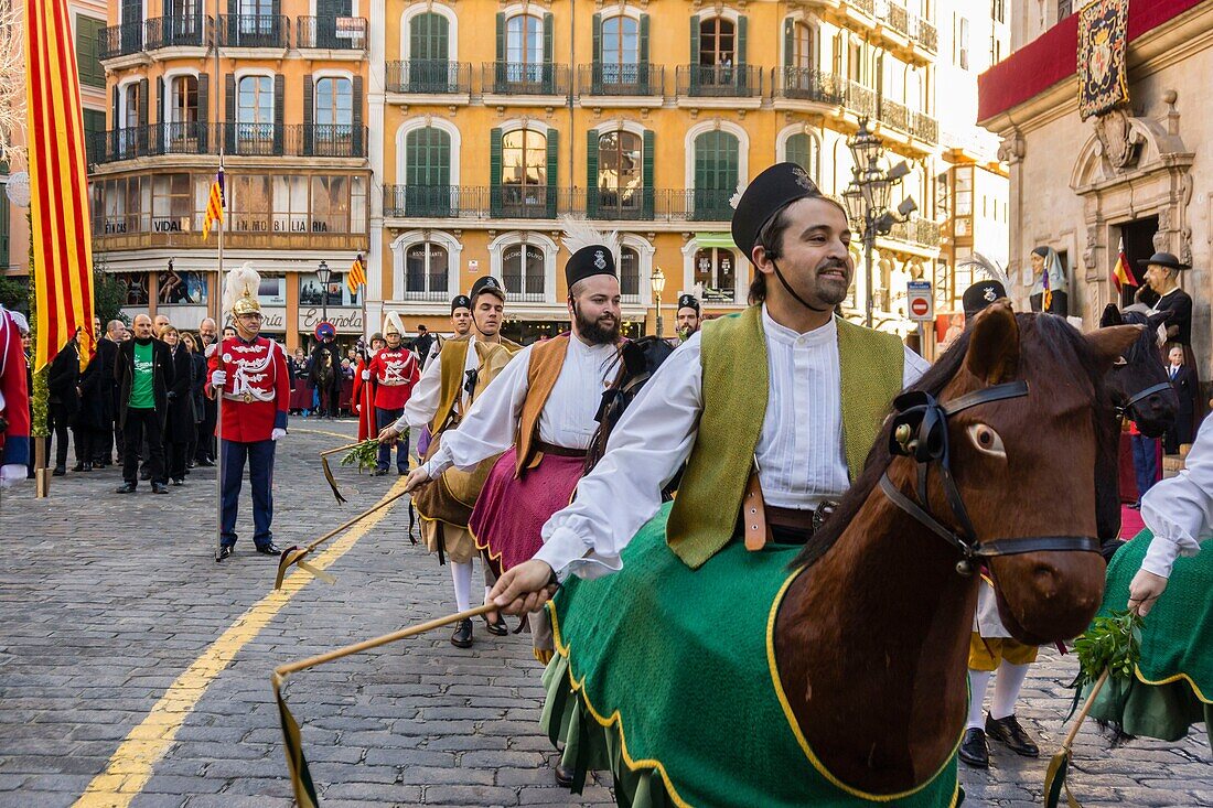 Cavallets de Ciutat?, Festa De L'Estandart, bürgerlich-religiöses Fest in der christlichen Eroberung der Stadt wird von König Jaume I. am 31. Dezember 1229 gefeiert. Palma, Mallorca, Balearische Inseln, Spanien, Europa