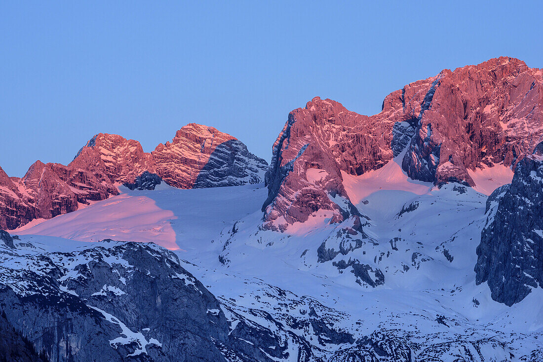 Niederer Dachstein, Hoher Dachstein and Torstein in alpenglow, Dachstein, Upper Austria, Austria