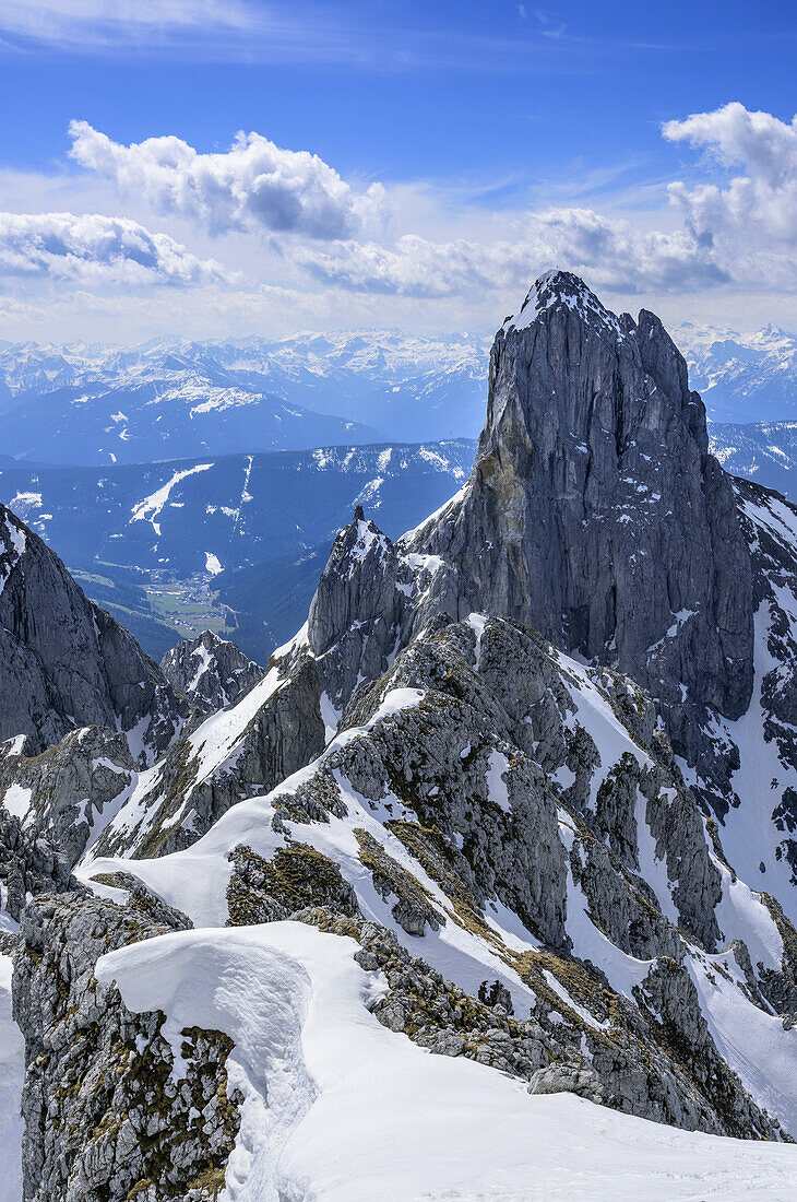 View to Bischofsmuetze, from Grosswand, Gosau range, Dachstein, Salzburg, Austria